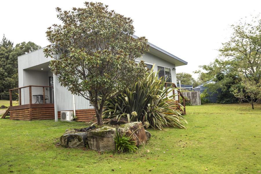 Little Norfolk Bay Events And Chalets Taranna Exterior photo